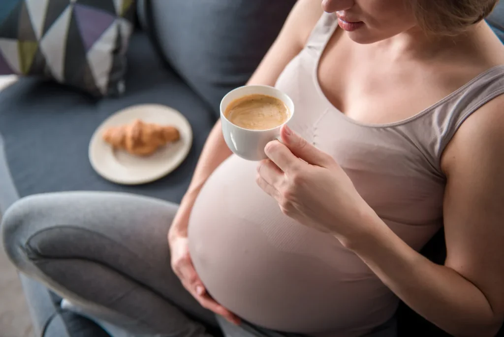 Café descafeinado en el embarazo